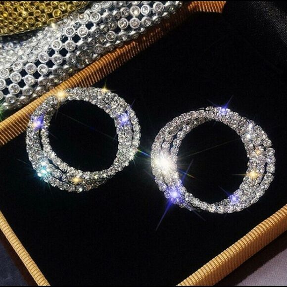Beautiful Circle CZ Diamond Earrings - Picture 1 of 3